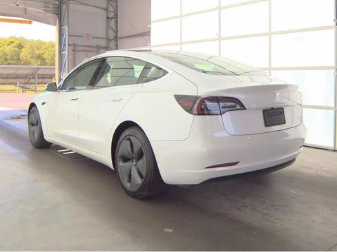 Used 2020 Tesla Model 3 Long Range AWD/4WD image 13