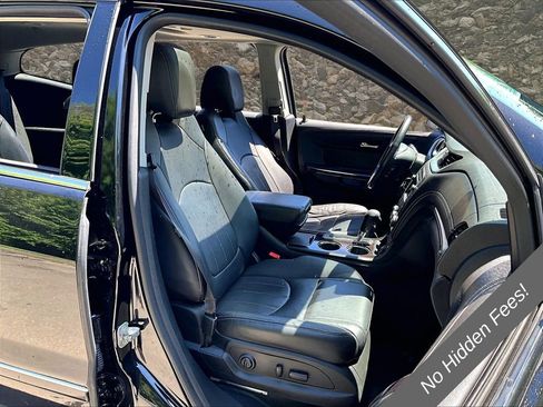 Used 2017 Chevrolet Traverse Premier w/ LPO, 'HIT The Road' Package AWD/4WD image 7