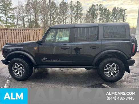 Used 2021 Ford Bronco Badlands image 9