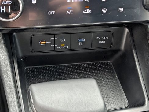 Certified 2025 Hyundai Santa Cruz SEL image 18