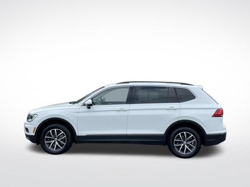 Used 2020 Volkswagen Tiguan SE FWD image 2