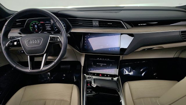 Used 2024 Audi Q8 e-tron Premium Plus w/ Premium Plus Package AWD/4WD image 51