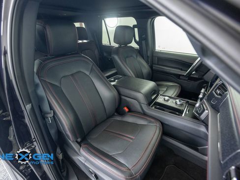 Used 2024 Ford Expedition Limited AWD/4WD image 46