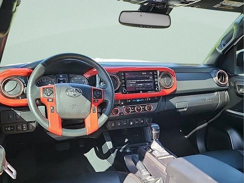 Used 2021 Toyota Tacoma TRD Pro AWD/4WD image 15