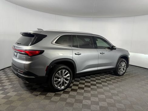 Used 2026 Buick Enclave Preferred FWD image 8