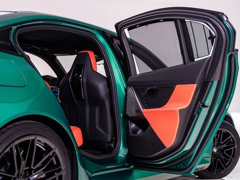 Used 2025 BMW M5 w/ Carbon Package image 19