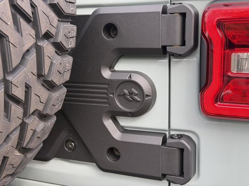 Used 2024 Jeep Wrangler Sport S image 16