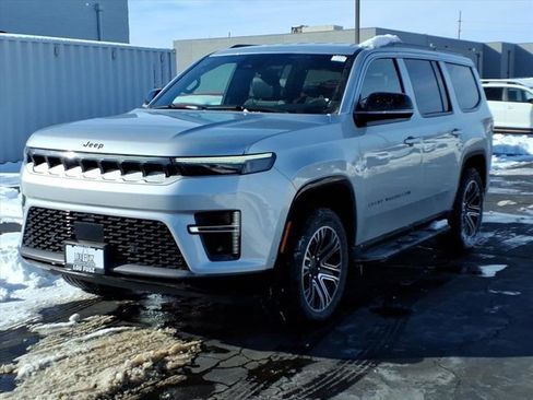 New 2026 Jeep Grand Wagoneer image 2
