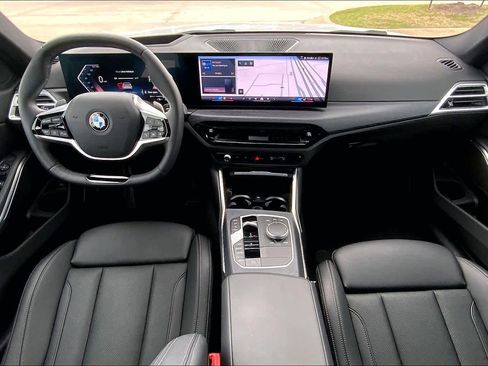 Used 2025 BMW 330i Sedan image 16