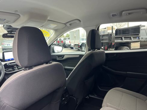 Used 2022 Ford Escape SE w/ Convenience Package image 32