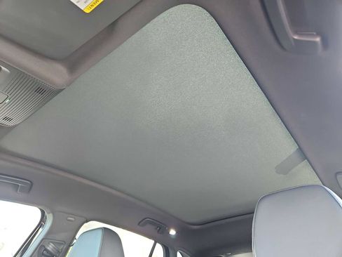 Used 2022 Volkswagen ID.4 Pro S image 19