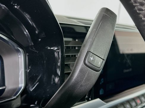 Used 2022 Chevrolet Silverado 1500 LT image 24