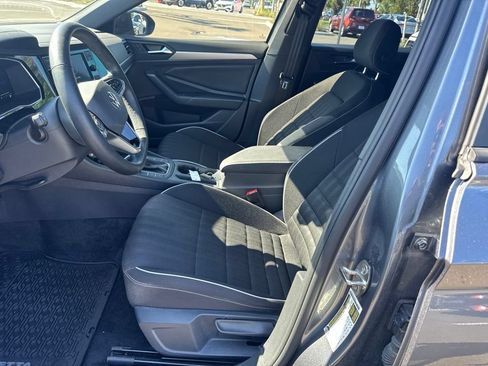 Used 2024 Volkswagen Jetta Sport FWD image 11