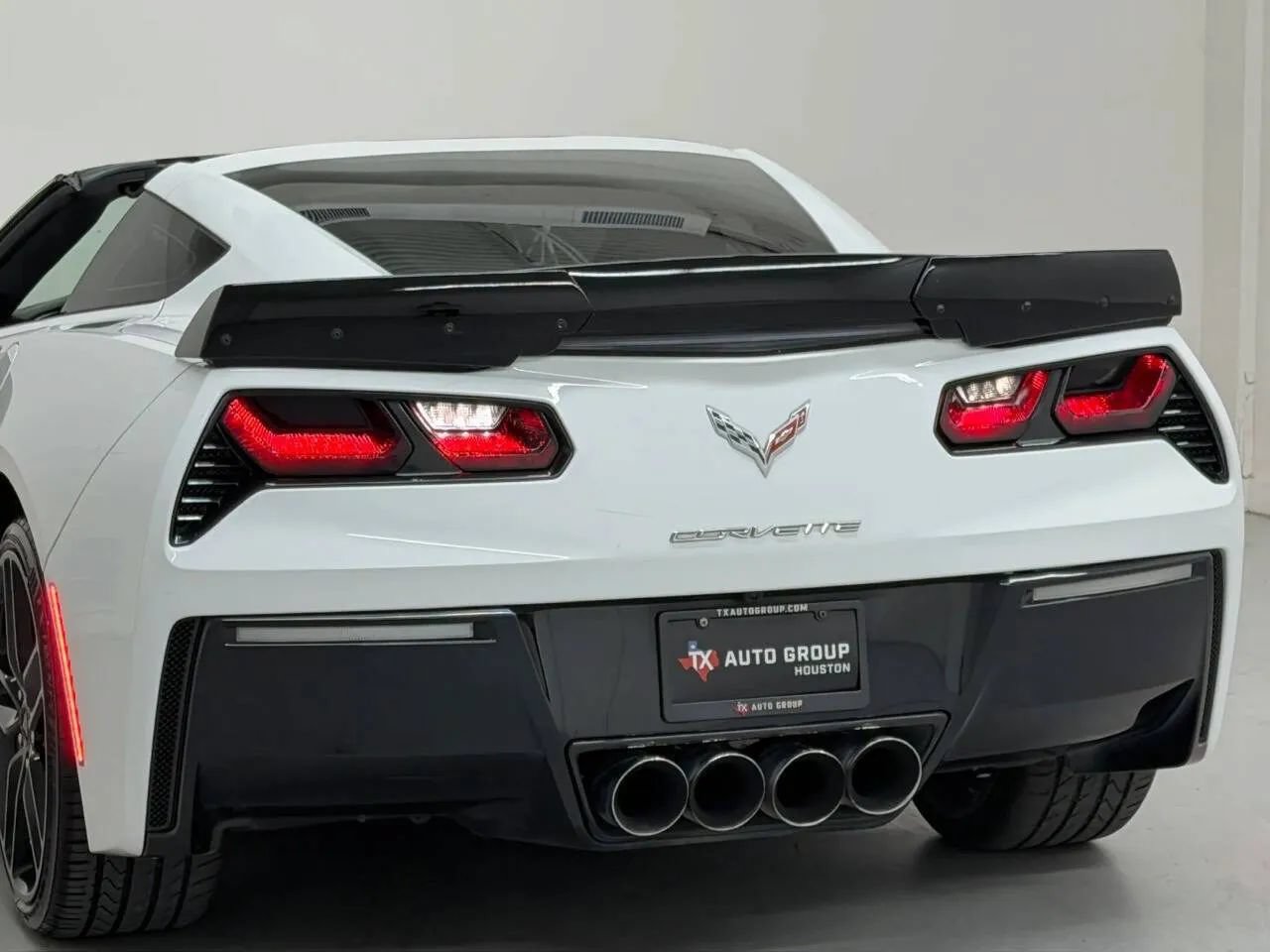 Used 2016 Chevrolet Corvette Stingray Coupe w/ 3LT Preferred Equipment Group RWD image 32