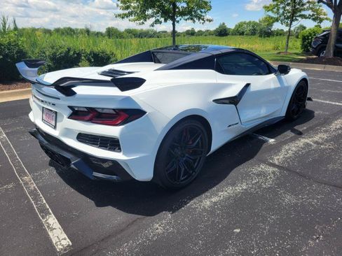 Used 2024 Chevrolet Corvette Z06 w/ Z07 Performance Package RWD image 21