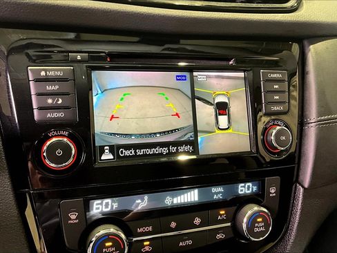 Used 2020 Nissan Rogue SL AWD/4WD image 15