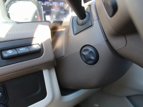 Used 2021 GMC Yukon Denali w/ Advanced Technology Package image 33