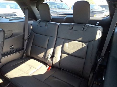 Certified 2025 Ford Explorer ST-Line image 9