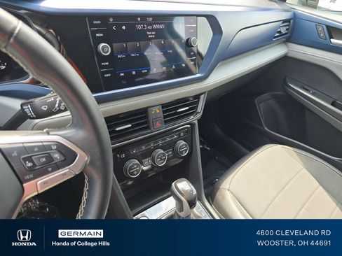 Used 2024 Volkswagen Taos SE FWD image 27