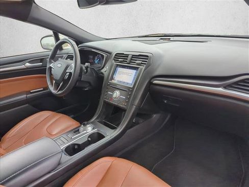 Used 2019 Ford Fusion Titanium image 19