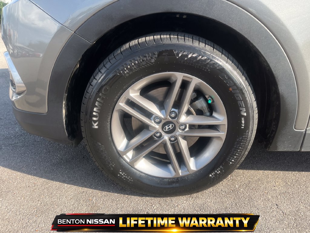 Used 2017 Hyundai Santa Fe Sport FWD image 6