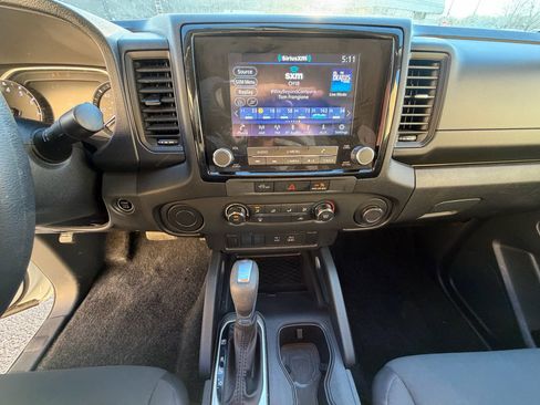 Used 2024 Nissan Frontier S w/ S Utility Package image 16