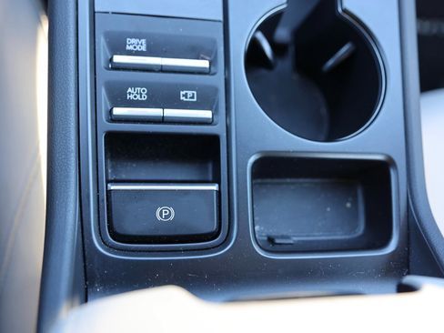 Certified 2025 Hyundai Sonata SE image 29