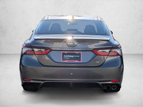 Used 2024 Toyota Camry SE image 7