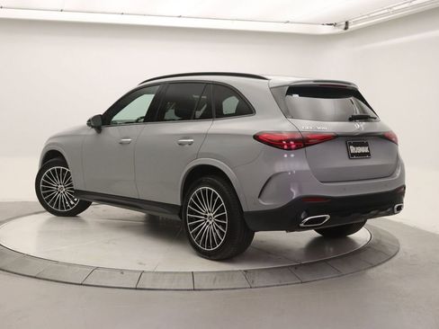 New 2026 Mercedes-Benz GLC 300 image 2