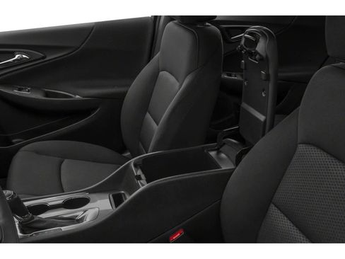 Used 2020 Chevrolet Malibu LT FWD image 9