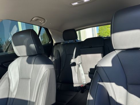 Used 2023 Buick Envision Essence image 16