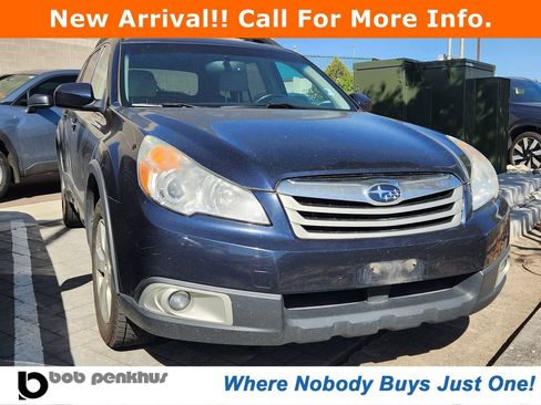 Used 2012 Subaru Outback 2.5i Premium AWD/4WD image 1