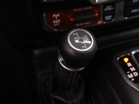 Used 2024 Jeep Wrangler Unlimited Rubicon 4xe AWD/4WD image 21