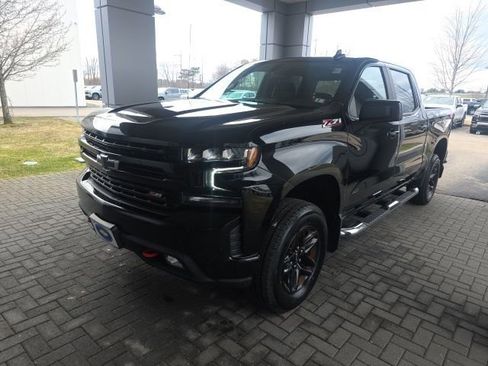 Used 2021 Chevrolet Silverado 1500 LT Trail Boss w/ Bed Protection Package image 2