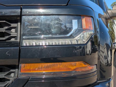 Used 2019 Chevrolet Silverado 1500 Custom w/ Custom Convenience Package image 24