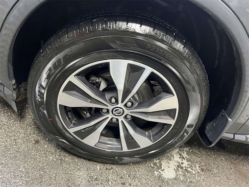 Certified 2019 Nissan Murano SV image 9