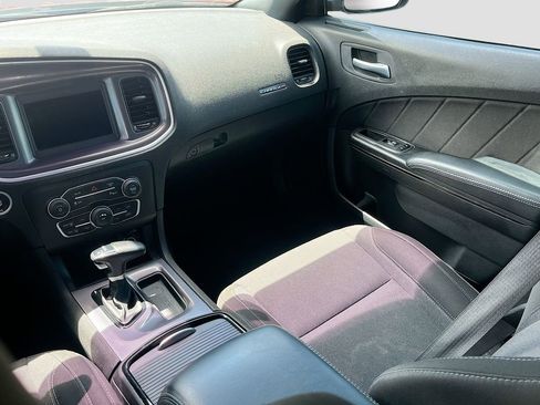 Used 2022 Dodge Charger SXT w/ Blacktop Package image 22