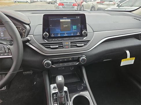 New 2025 Nissan Altima 2.5 SR image 23