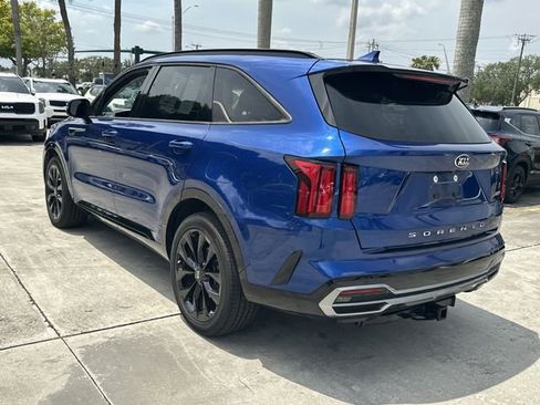 Certified 2021 Kia Sorento SX FWD image 9