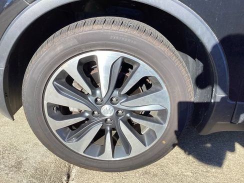 Used 2021 Buick Encore Preferred FWD image 5