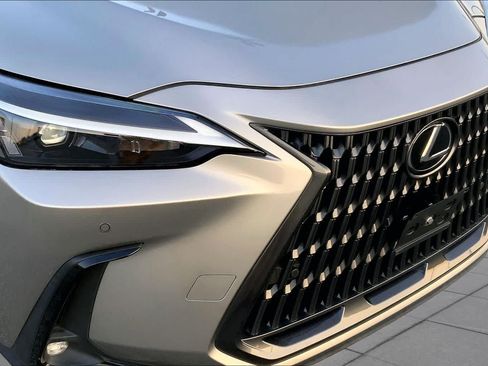 Used 2025 Lexus NX 250 FWD w/ Accessory Package (2T) image 29