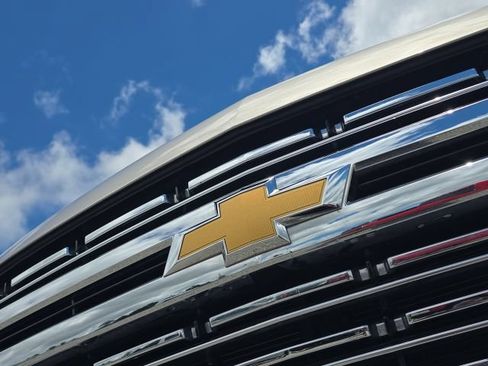 Used 2023 Chevrolet Tahoe Premier RWD image 8