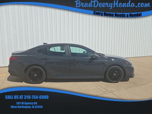 Used 2026 Toyota Camry SE w/ Convenience Package AWD/4WD image 1
