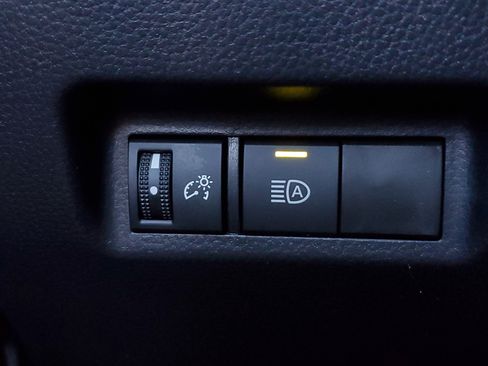 New 2025 Toyota RAV4 LE image 30