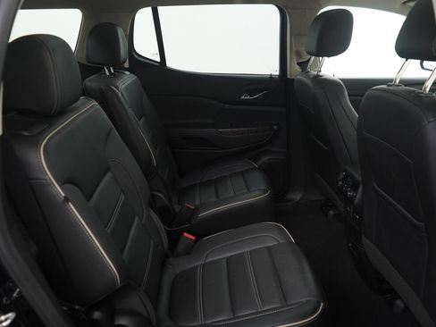 Used 2023 GMC Acadia Denali image 11