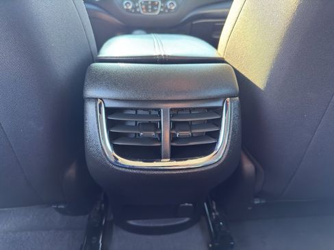 Used 2024 Chevrolet Malibu LT image 31