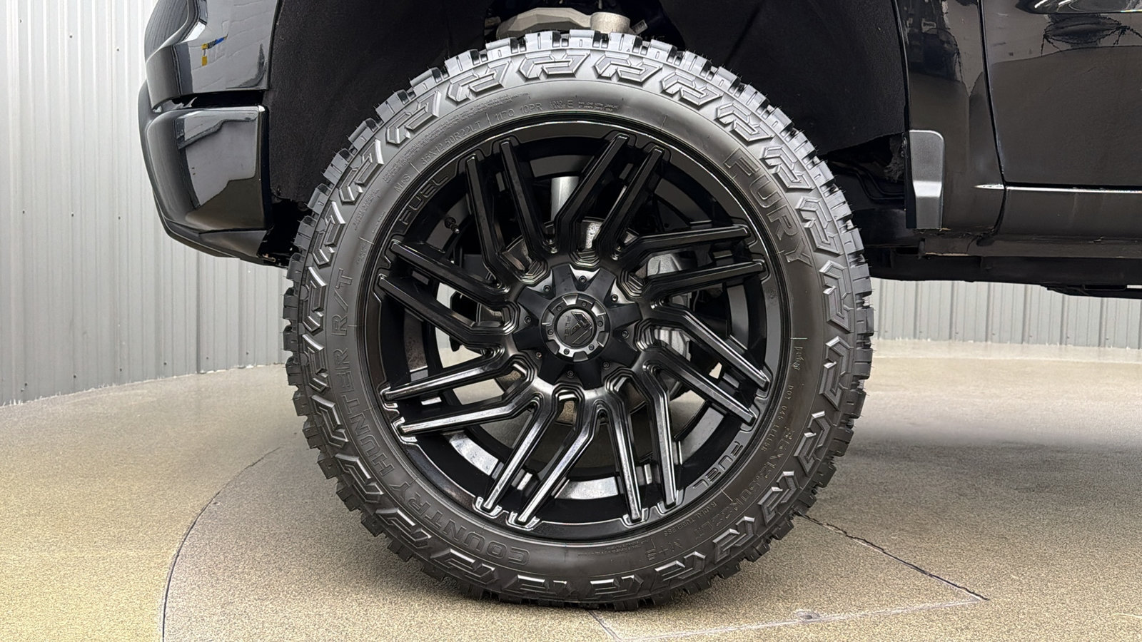 Used 2025 Chevrolet Silverado 1500 LT Trail Boss w/ Convenience Package II AWD/4WD image 10