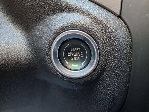 Used 2024 Chevrolet Silverado 1500 Custom Trail Boss w/ Dark Appearance Package image 8