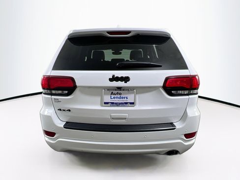 Used 2022 Jeep Grand Cherokee Laredo X image 6