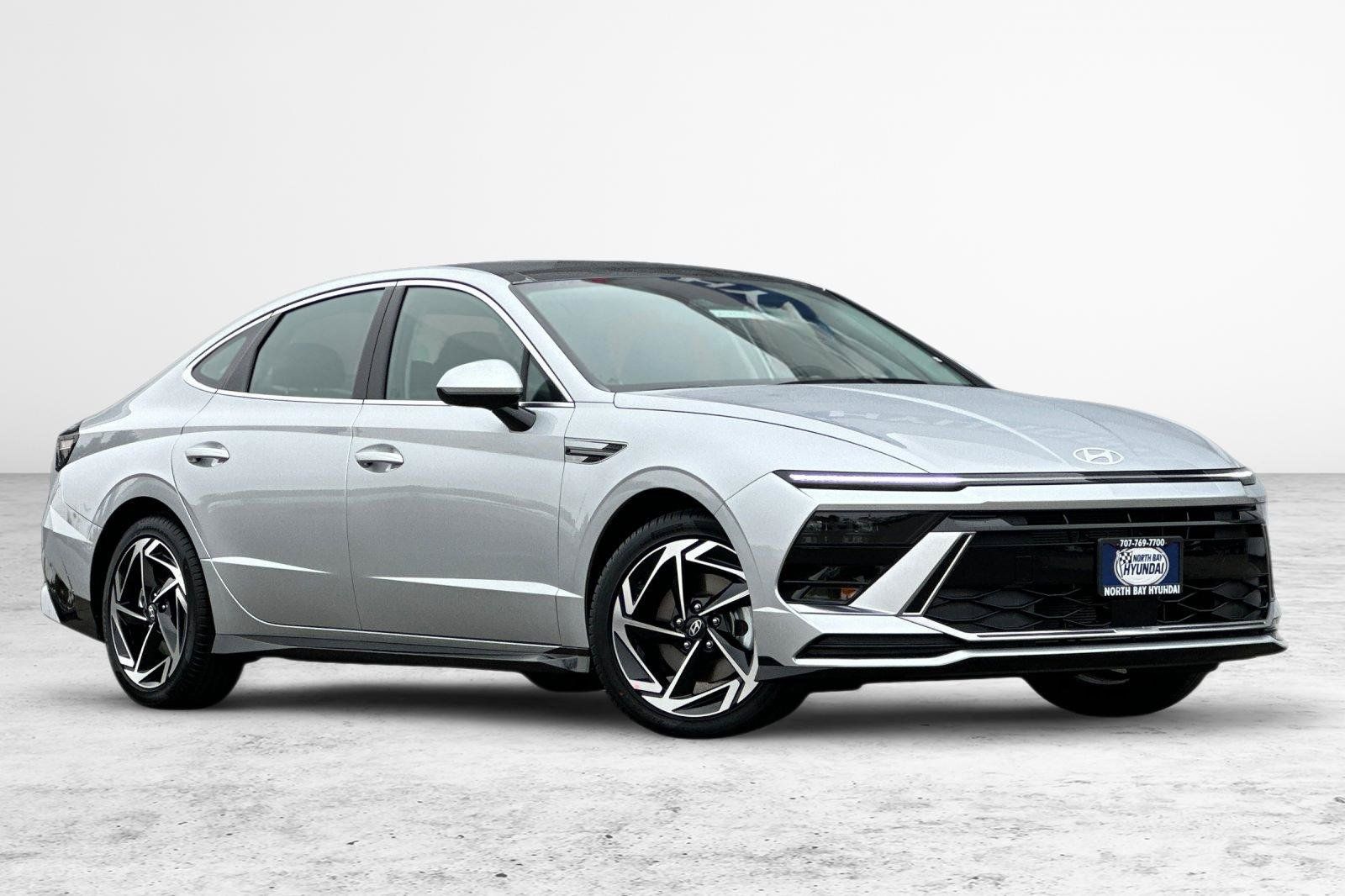 Certified 2025 Hyundai Sonata SEL FWD image 2